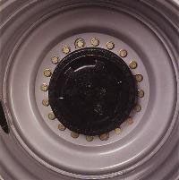 Outboard Planetary axle with heavy-duty flange-style wheels